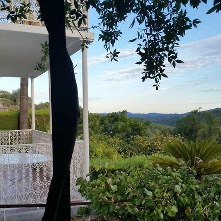 Les Chapeliers Bed & Breakfast Claviers Ngoại thất bức ảnh