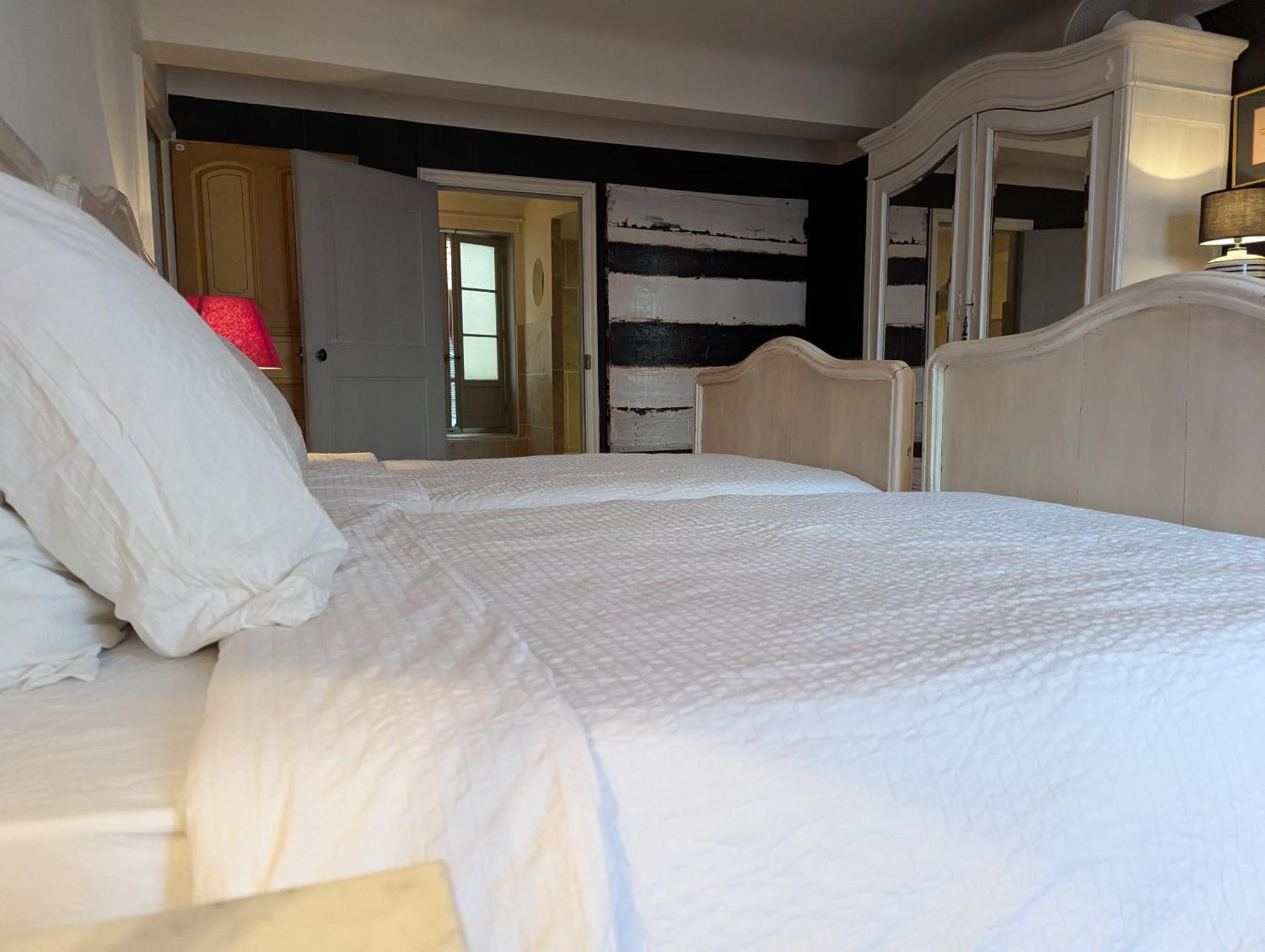 Les Chapeliers Bed & Breakfast Claviers Ngoại thất bức ảnh