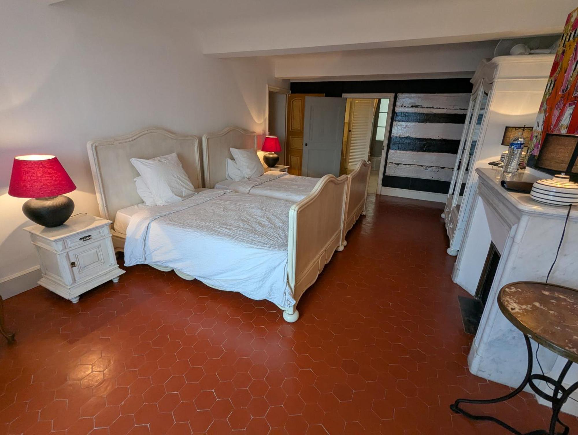 Les Chapeliers Bed & Breakfast Claviers Ngoại thất bức ảnh