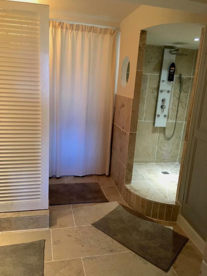 Les Chapeliers Bed & Breakfast Claviers Ngoại thất bức ảnh